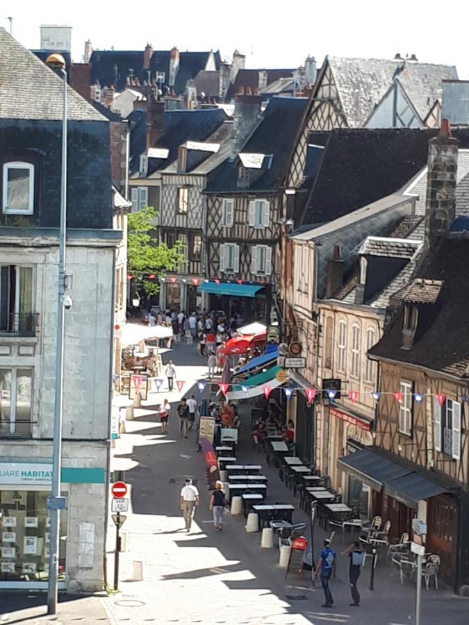 Apartamento Saint Bonnet Bourges Exterior foto